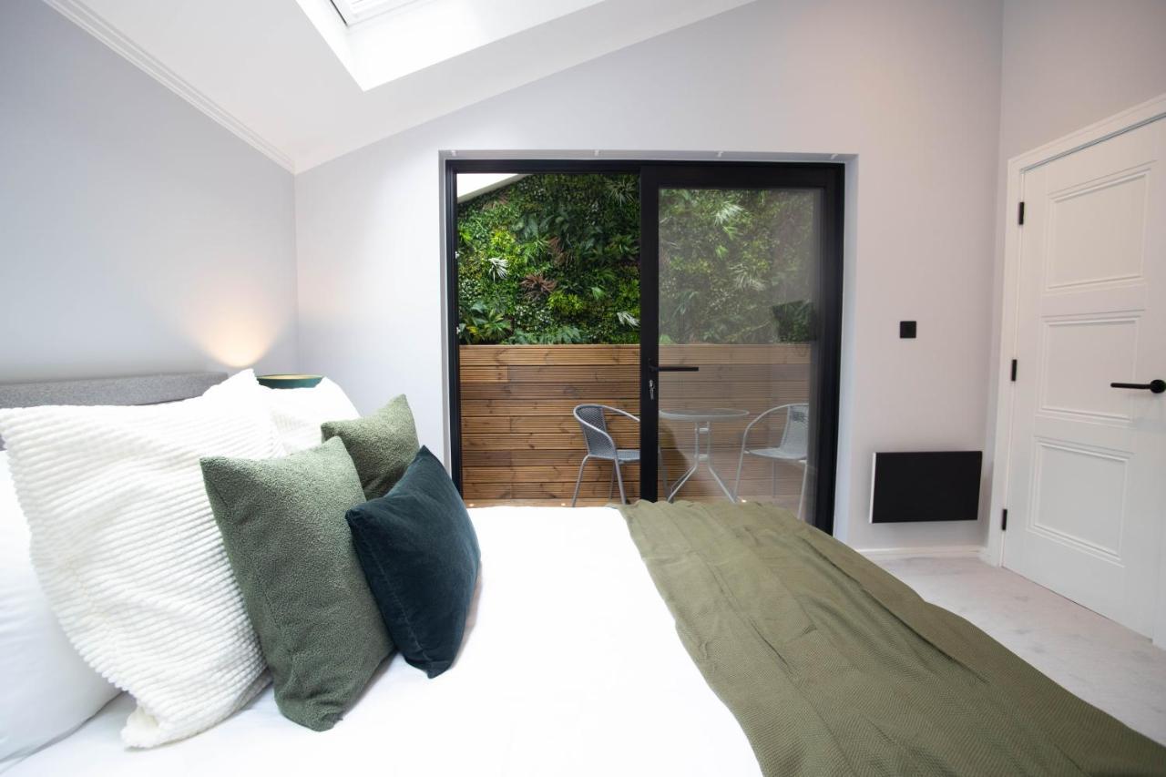 Modern & Chic One Bedroom Apartments In Fitzrovia By Sojo Stay London Exterior photo