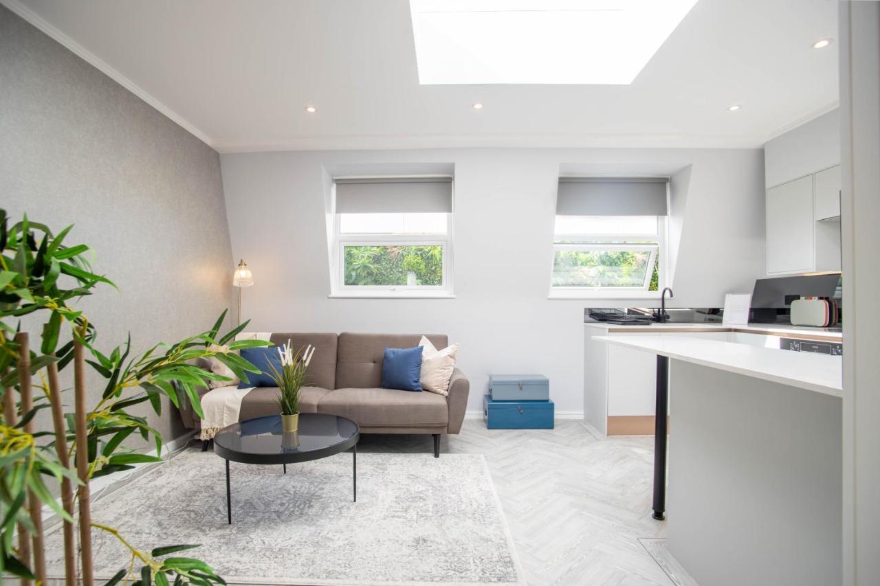 Modern & Chic One Bedroom Apartments In Fitzrovia By Sojo Stay London Exterior photo